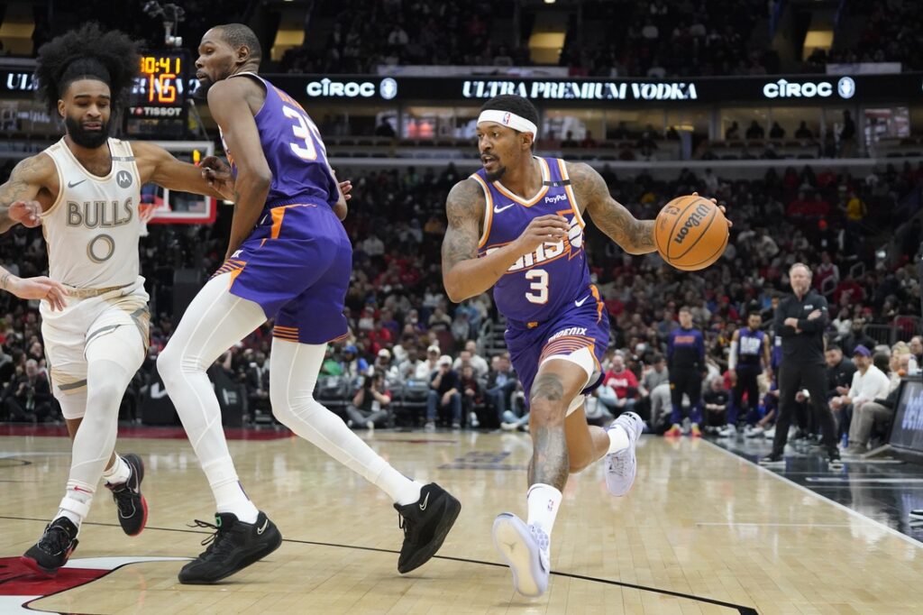 Suns hope to ride revamped lineup to success against Raptors